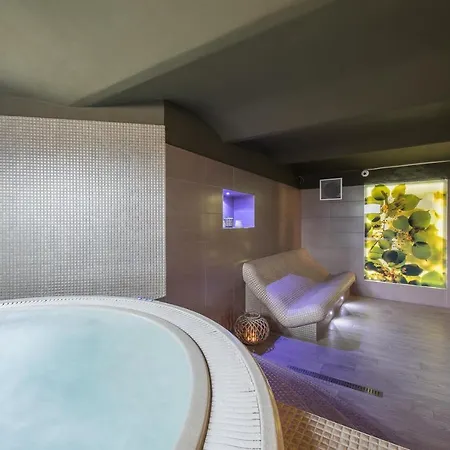 Lipa Hotel 4*